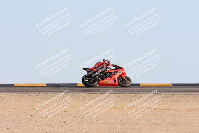 media/Nov-17-2024-CVMA (Sun) [[1fec520723]]/Race 11-Amateur Supersport Open/